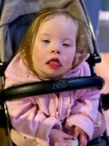 Maisy's chest infection. Childhood illness. 